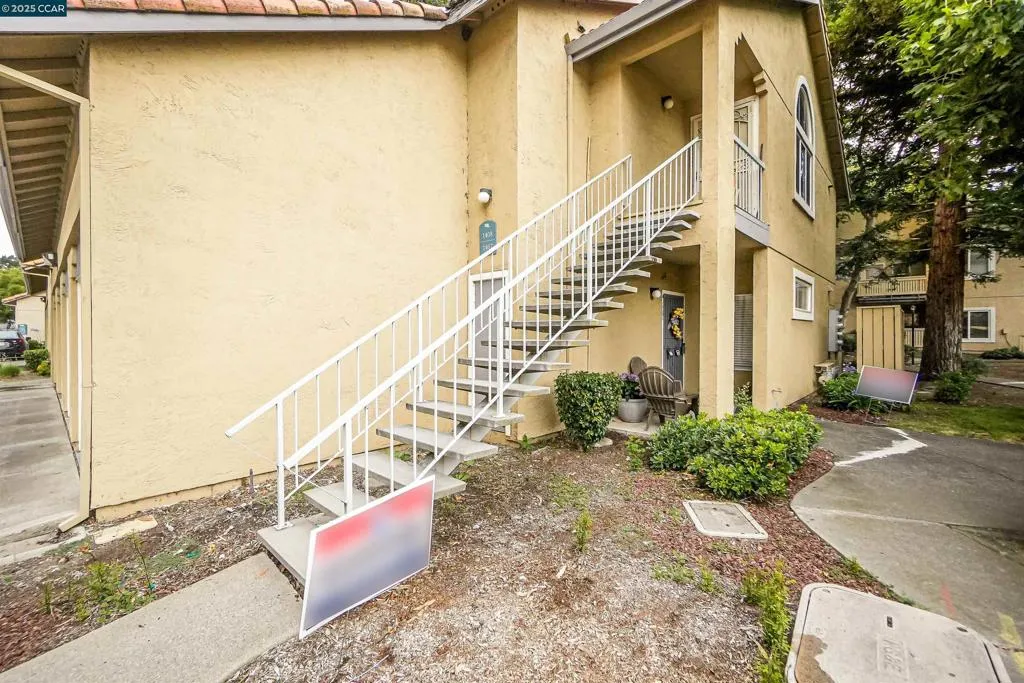 1407 Forest Run, Hercules, California 94547 home-pic-3