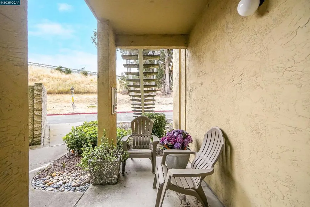 1407 Forest Run, Hercules, California 94547 home-pic-6