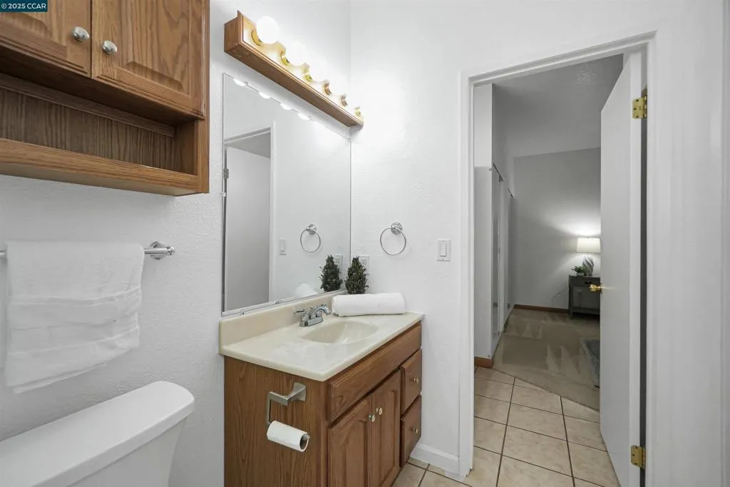 1407 Forest Run, Hercules, California 94547 home-pic-24