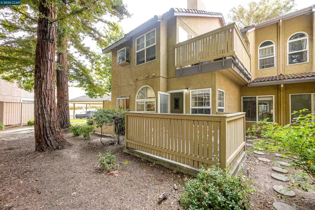 1407 Forest Run, Hercules, California 94547 home-pic-28