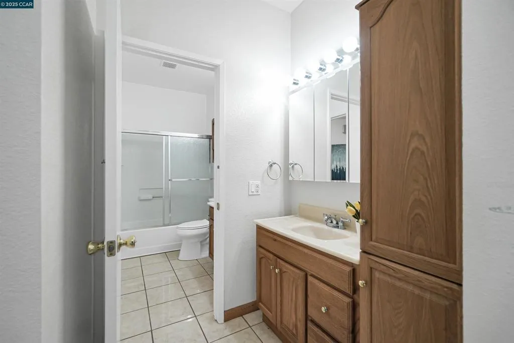 1407 Forest Run, Hercules, California 94547 home-pic-23