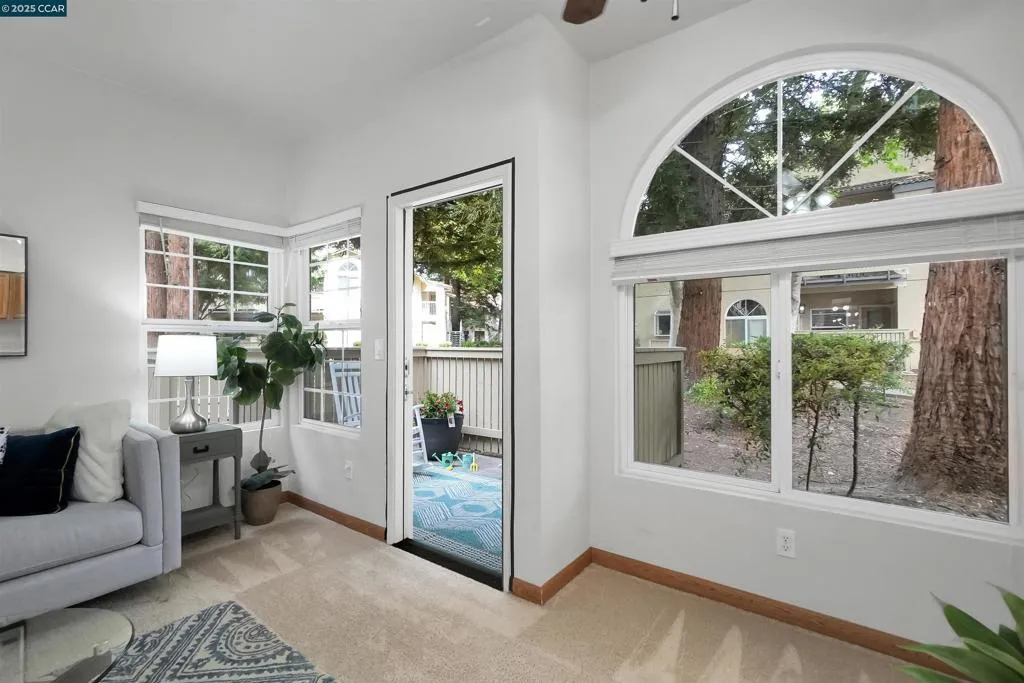 1407 Forest Run, Hercules, California 94547 home-pic-14