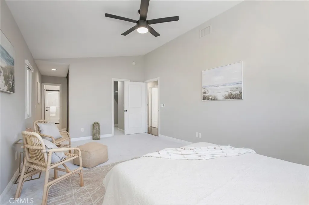 1029 W Sycamore Avenue, Orange, California 92868 home-pic-13