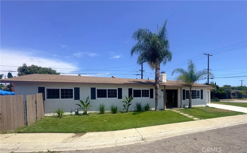 1029 W Sycamore Avenue, Orange, California 92868 home-pic-1