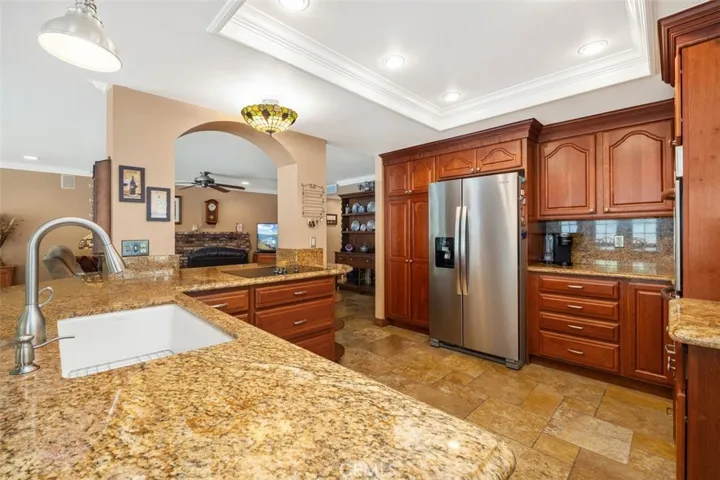 25572 Orchard Rim Ln, Lake Forest, California 92630