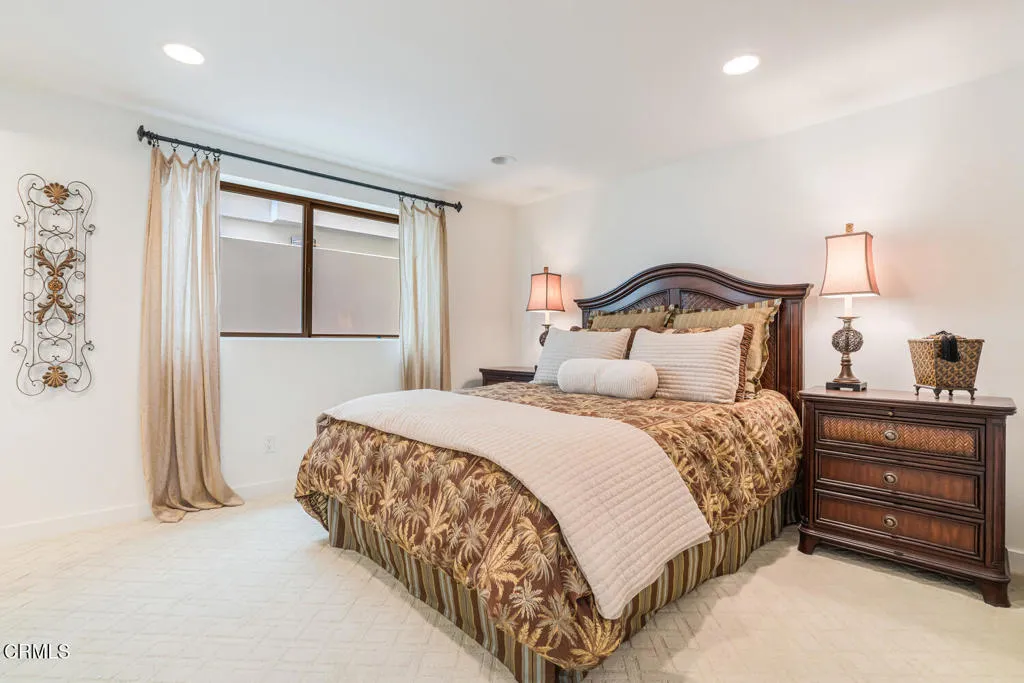 3300 Ocean Drive, Oxnard, California 93035 home-pic-22