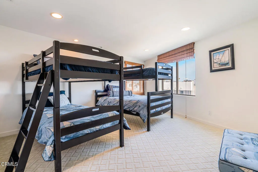 3300 Ocean Drive, Oxnard, California 93035 home-pic-24