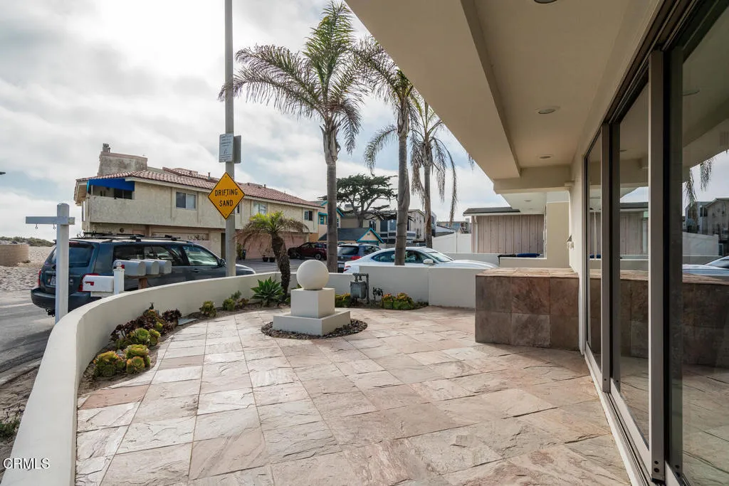 3300 Ocean Drive, Oxnard, California 93035 home-pic-43