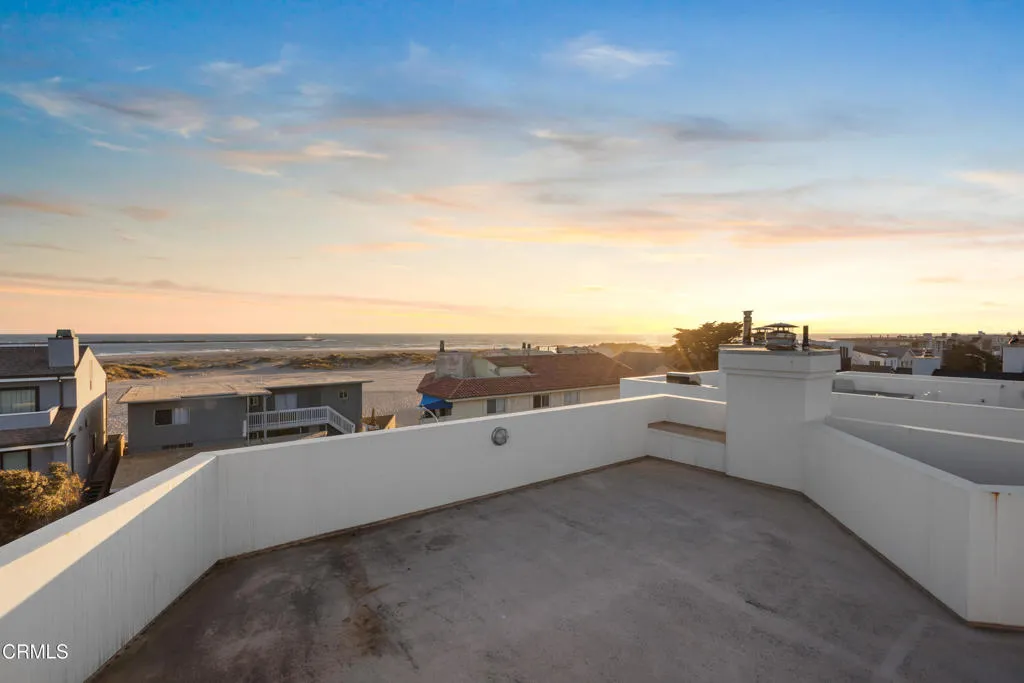 3300 Ocean Drive, Oxnard, California 93035 home-pic-52