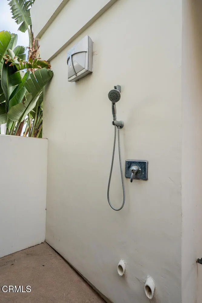 3300 Ocean Drive, Oxnard, California 93035 home-pic-44