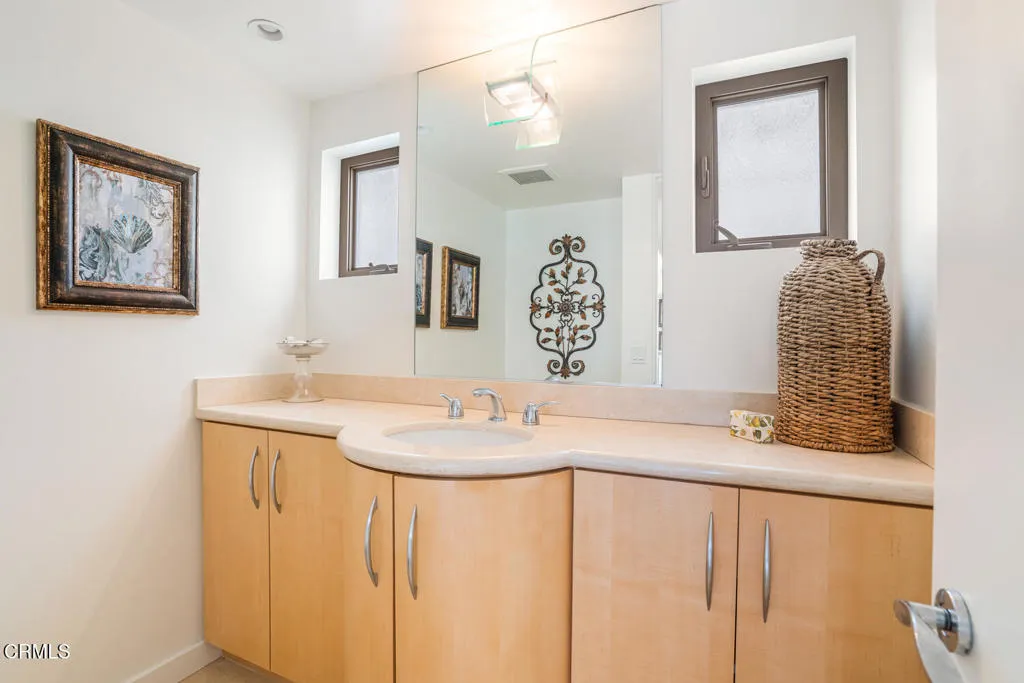 3300 Ocean Drive, Oxnard, California 93035 home-pic-18