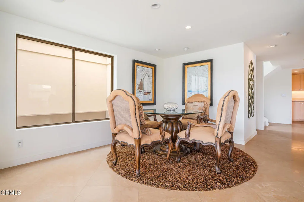 3300 Ocean Drive, Oxnard, California 93035 home-pic-10