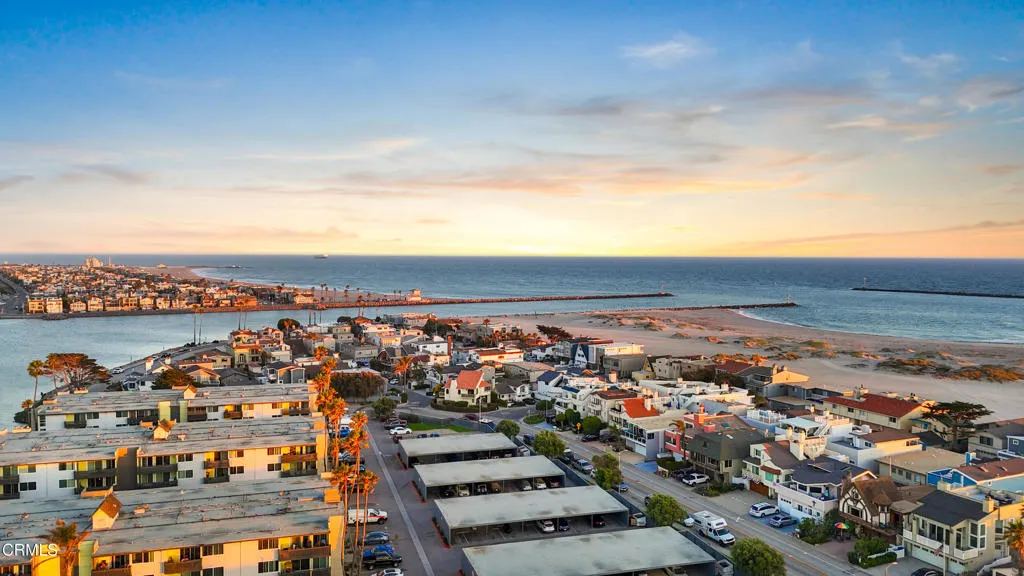 3300 Ocean Drive, Oxnard, California 93035 home-pic-3