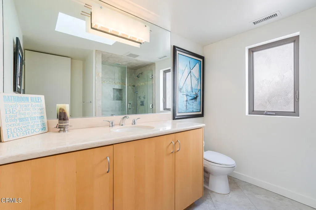 3300 Ocean Drive, Oxnard, California 93035 home-pic-25