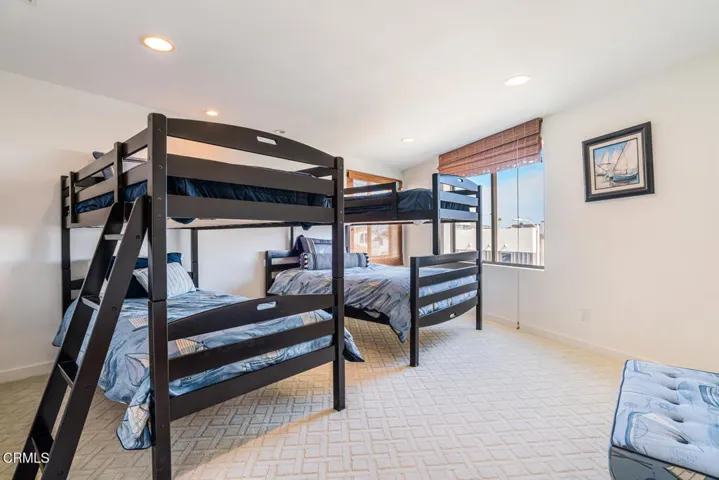 3300 Ocean Dr Oxnard CA 93035-large-023-