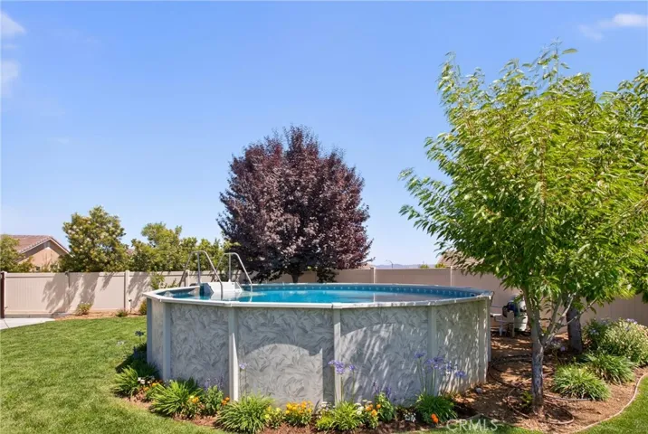 102 Mesa Court, Calimesa, California 92320