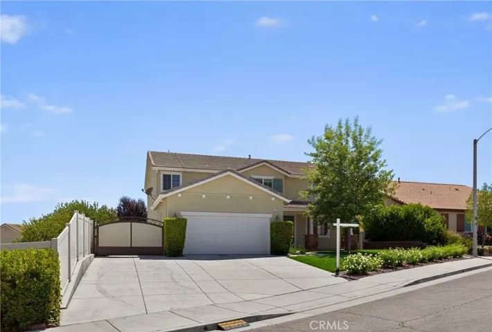 102 Mesa Court, Calimesa, California 92320