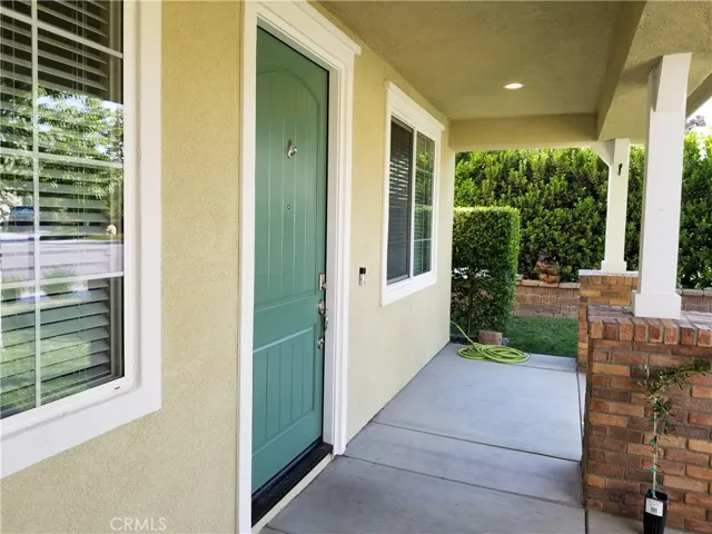 102 Mesa Court, Calimesa, California 92320