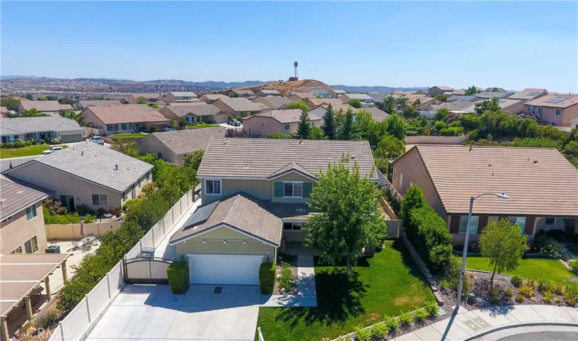 102 Mesa Court, Calimesa, California 92320
