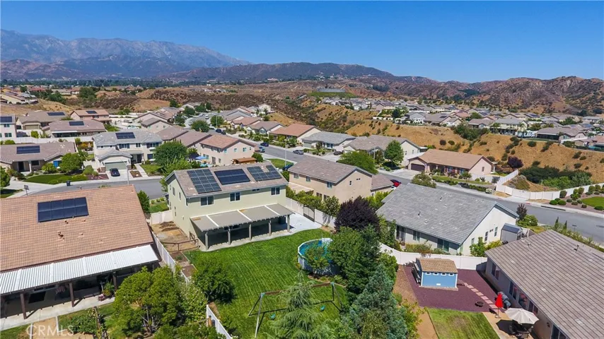 102 Mesa Court, Calimesa, California 92320