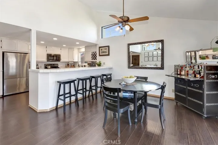 239 Nieto Avenue, Long Beach, California 90803
