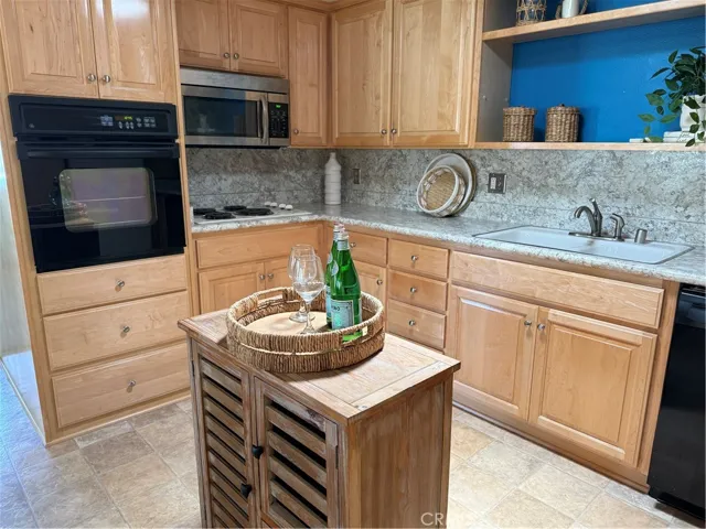 1540 Northwood Rd. 11-270l, Seal Beach, California 90740