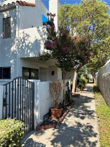 102 Park Shadow Court, Baldwin Park, California 91706