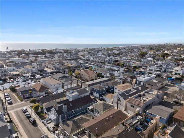 502 36th Street A, Newport Beach, California 92663