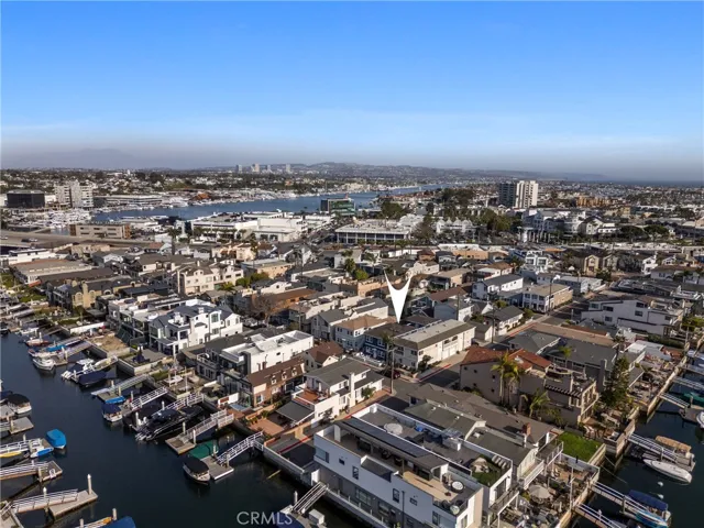 502 36th Street A, Newport Beach, California 92663