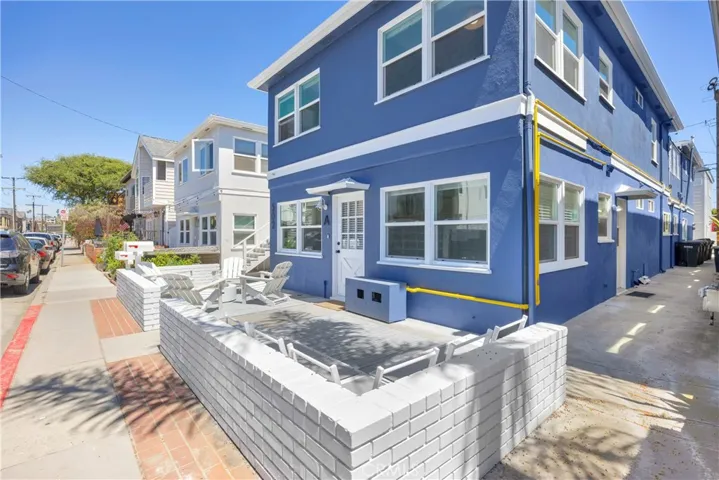 502 36th Street A, Newport Beach, California 92663