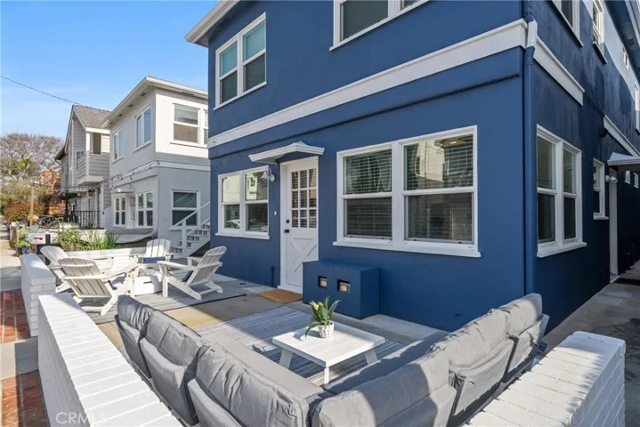 502 36th Street A, Newport Beach, California 92663