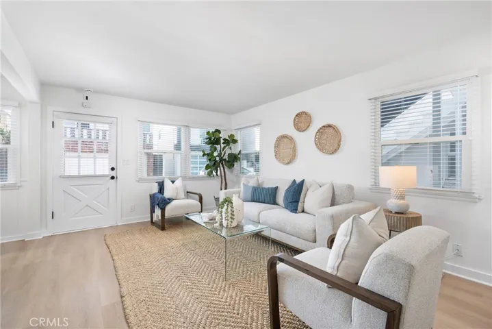 502 36th Street A, Newport Beach, California 92663