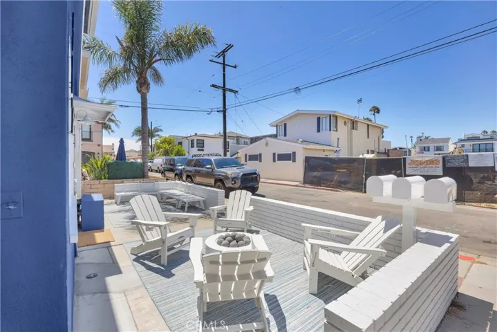 502 36th Street A, Newport Beach, California 92663