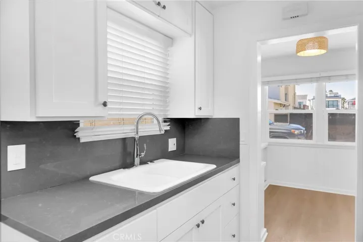 502 36th Street A, Newport Beach, California 92663