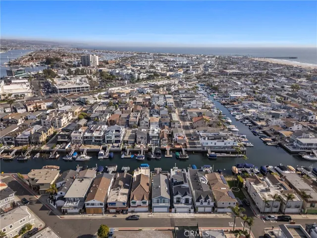 502 36th Street A, Newport Beach, California 92663