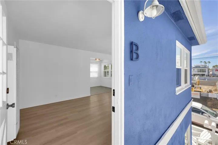 502 36th Street B, Newport Beach, California 92663