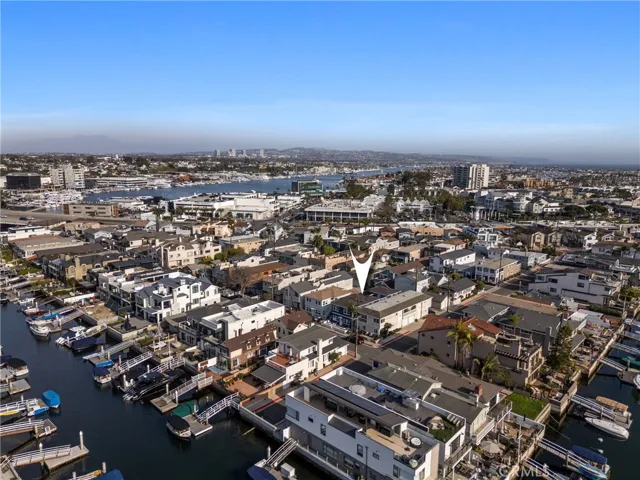 502 36th Street B, Newport Beach, California 92663