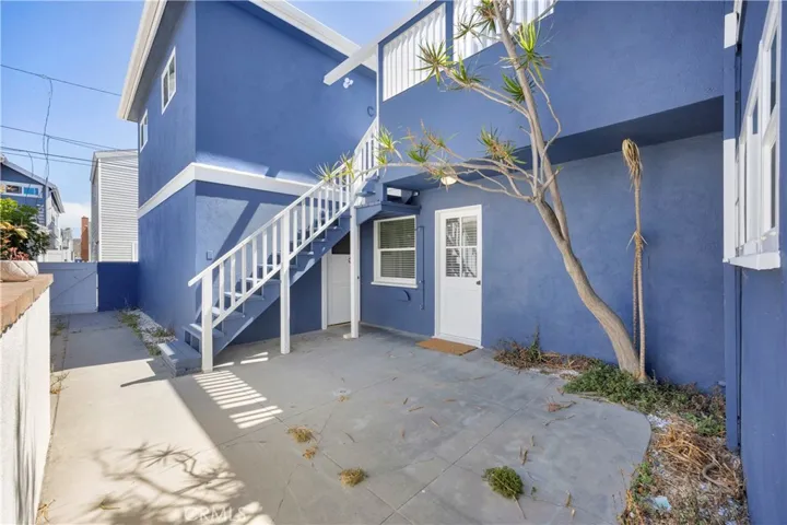 502 36th Street B, Newport Beach, California 92663