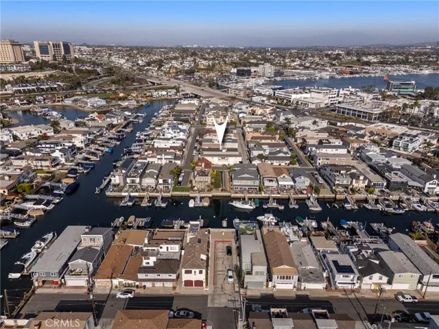 502 36th Street B, Newport Beach, California 92663
