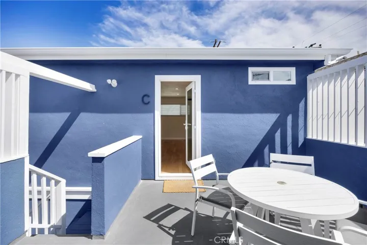 502 36th Street C, Newport Beach, California 92663