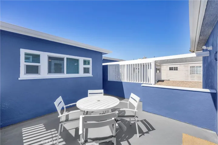 502 36th Street C, Newport Beach, California 92663