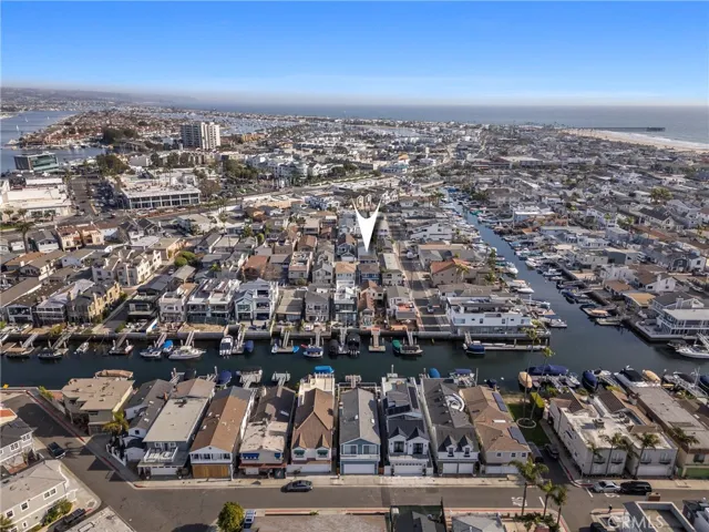 502 36th Street C, Newport Beach, California 92663