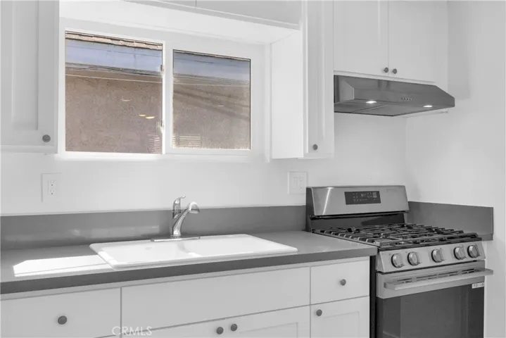 502 36th Street C, Newport Beach, California 92663