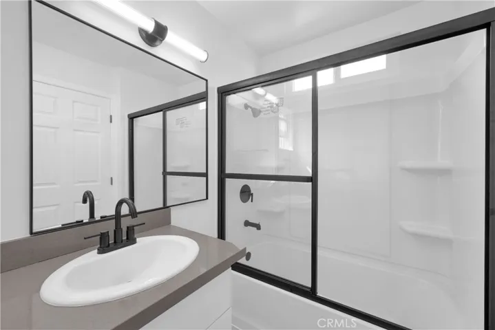 502 36th Street C, Newport Beach, California 92663