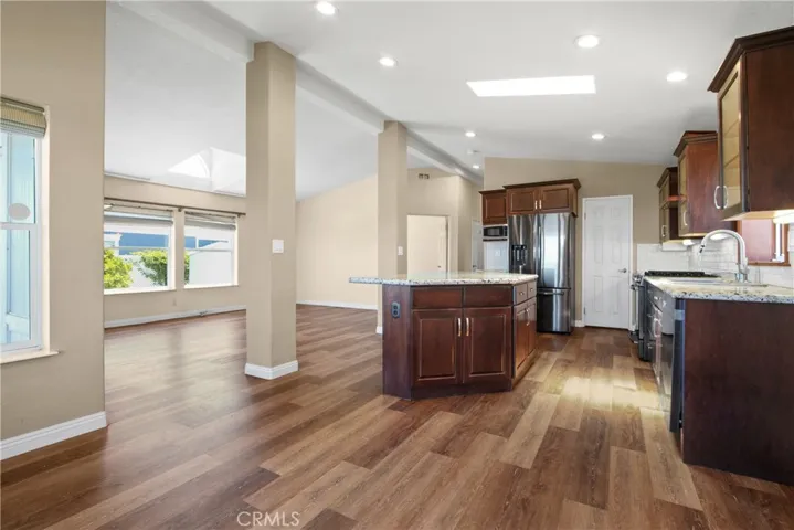 2550 Pacific Coast 194, Torrance, California 90505