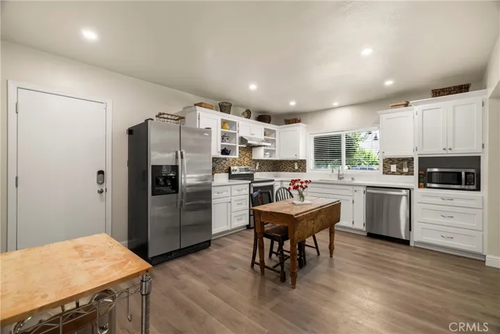 401 W 6th Avenue, Chico, California 95926