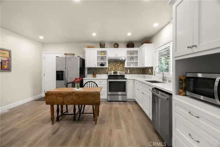 401 W 6th Avenue, Chico, California 95926