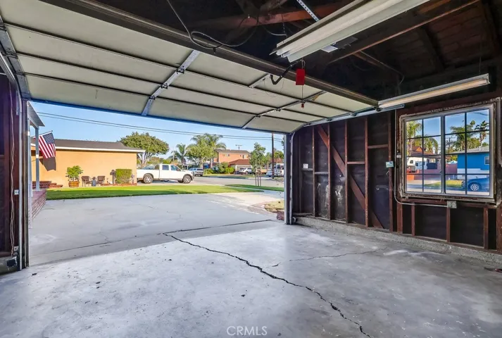 6513 Denmead Street, Lakewood, California 90713