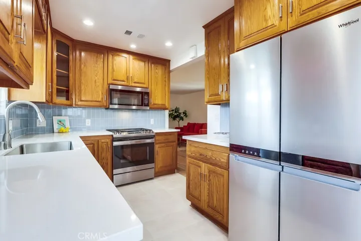 6513 Denmead Street, Lakewood, California 90713