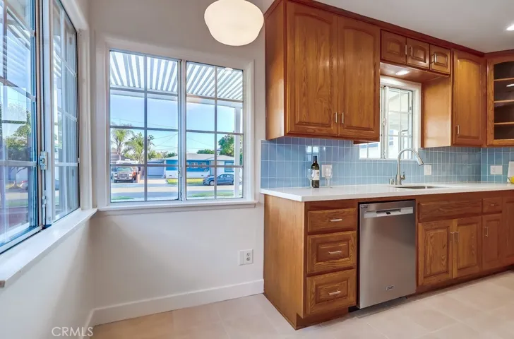 6513 Denmead Street, Lakewood, California 90713
